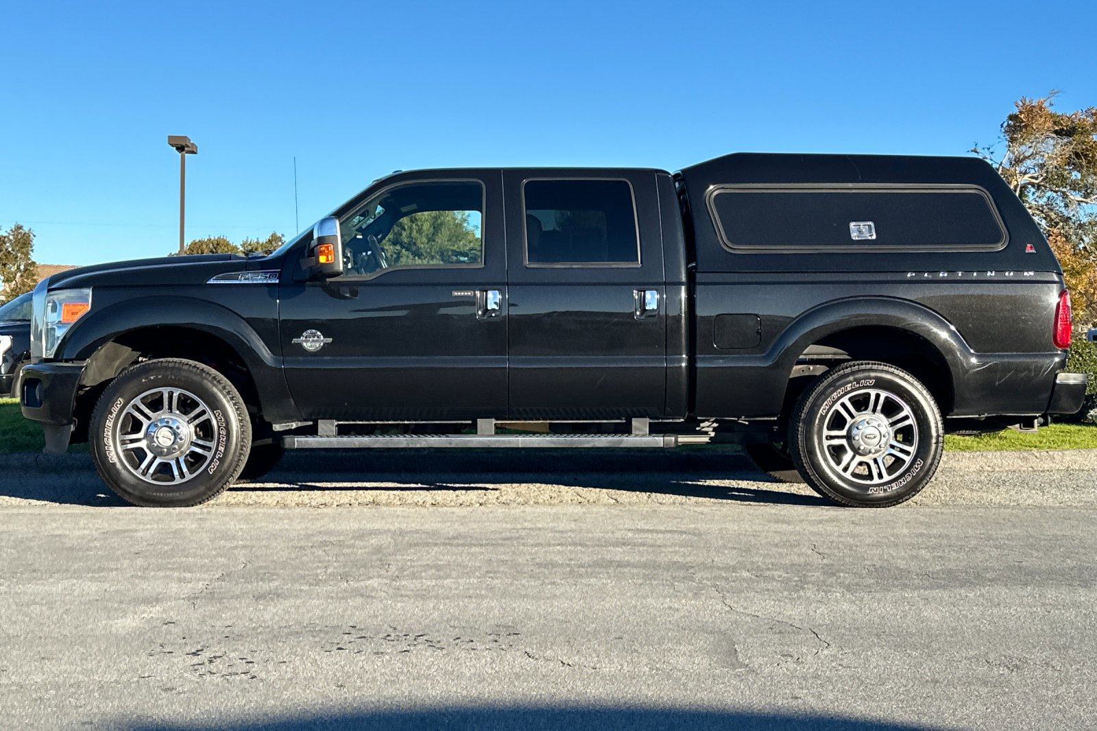 Used 2015 Ford F250 Platinum w/ FX4 Off-Road Package image 2