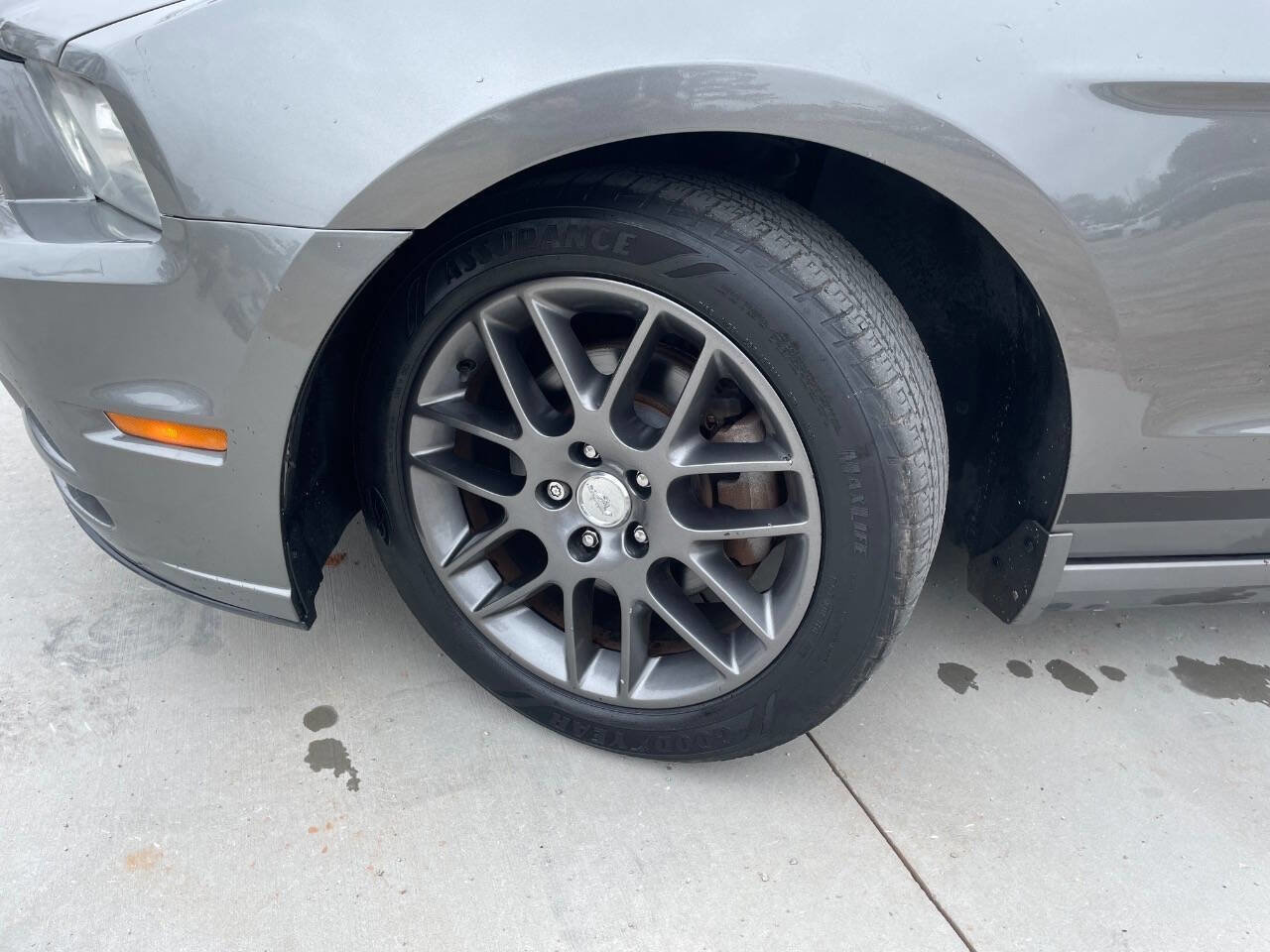 Used 2013 Ford Mustang Premium RWD image 11