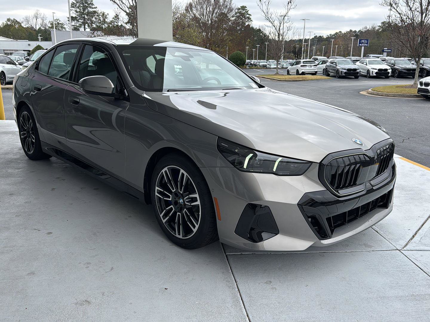 New 2026 BMW 540i xDrive w/ M Sport Package image 5