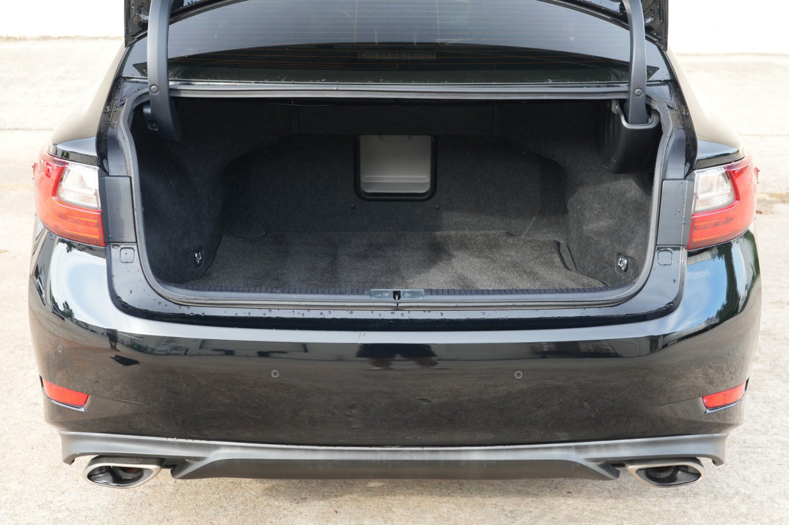 Used 2016 Lexus ES 350 w/ Luxury Package w/Wood Trim FWD image 9