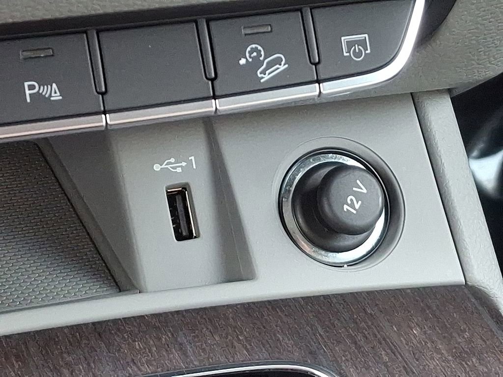 Certified 2024 Audi Q5 2.0T Premium image 27