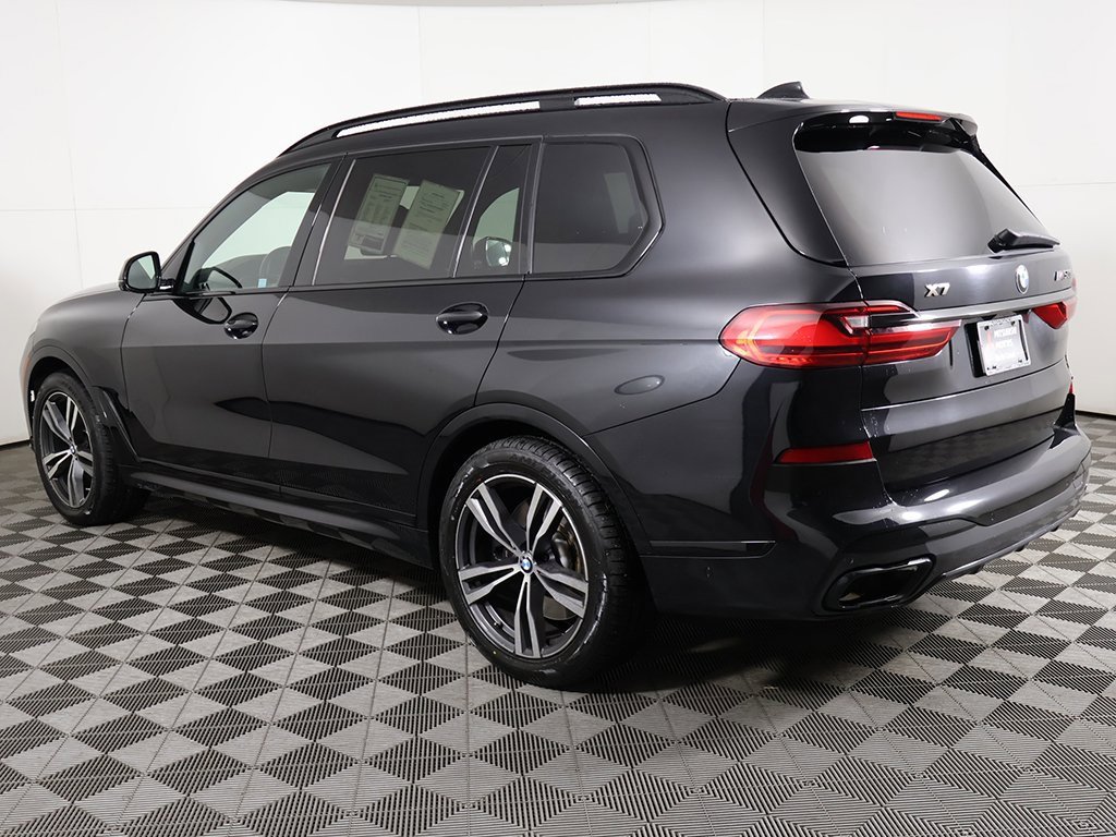 Used 2022 BMW X7 M50i image 15