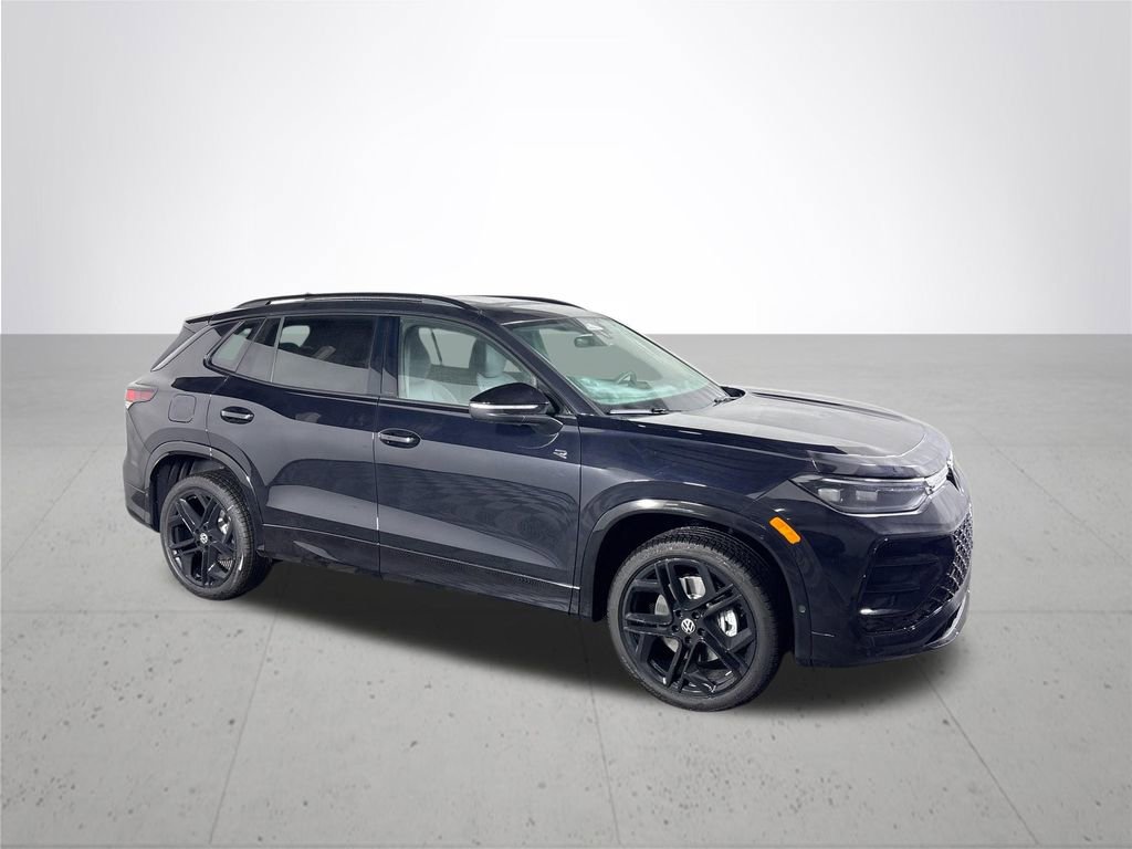 New 2026 Volkswagen Tiguan SE R-Line image 4