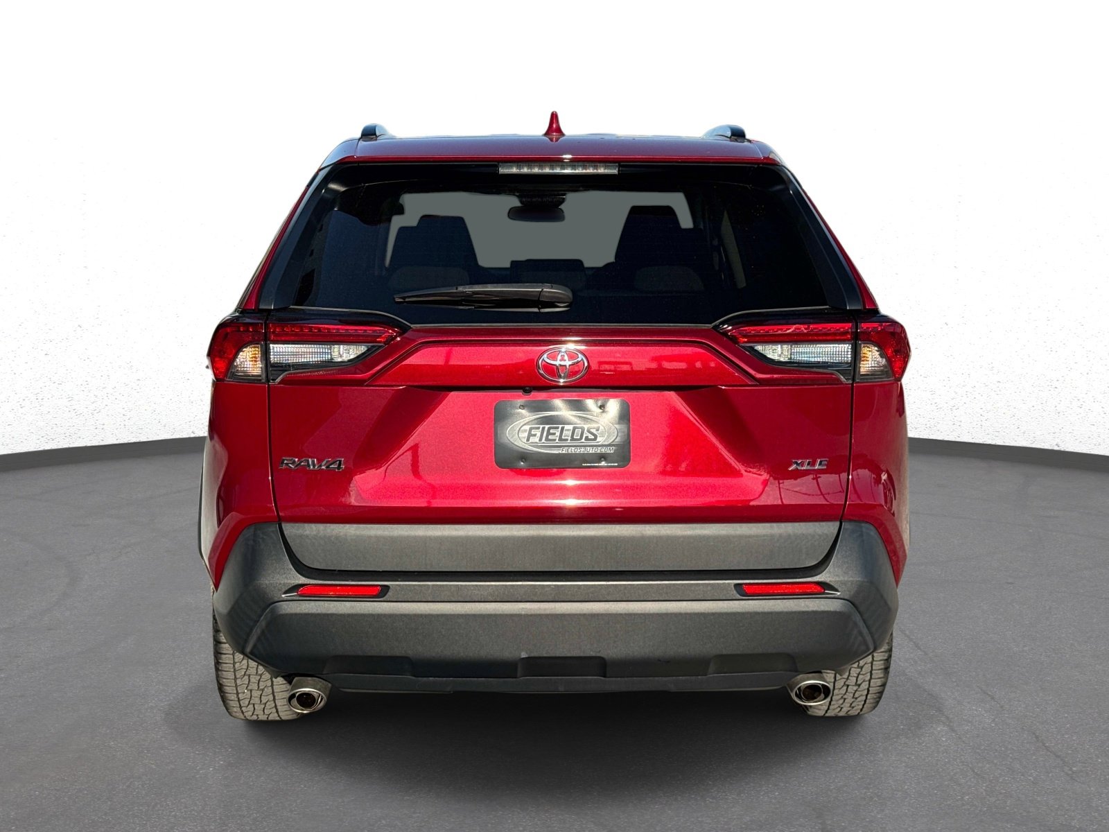 Used 2022 Toyota RAV4 XLE w/ Convenience Package image 4