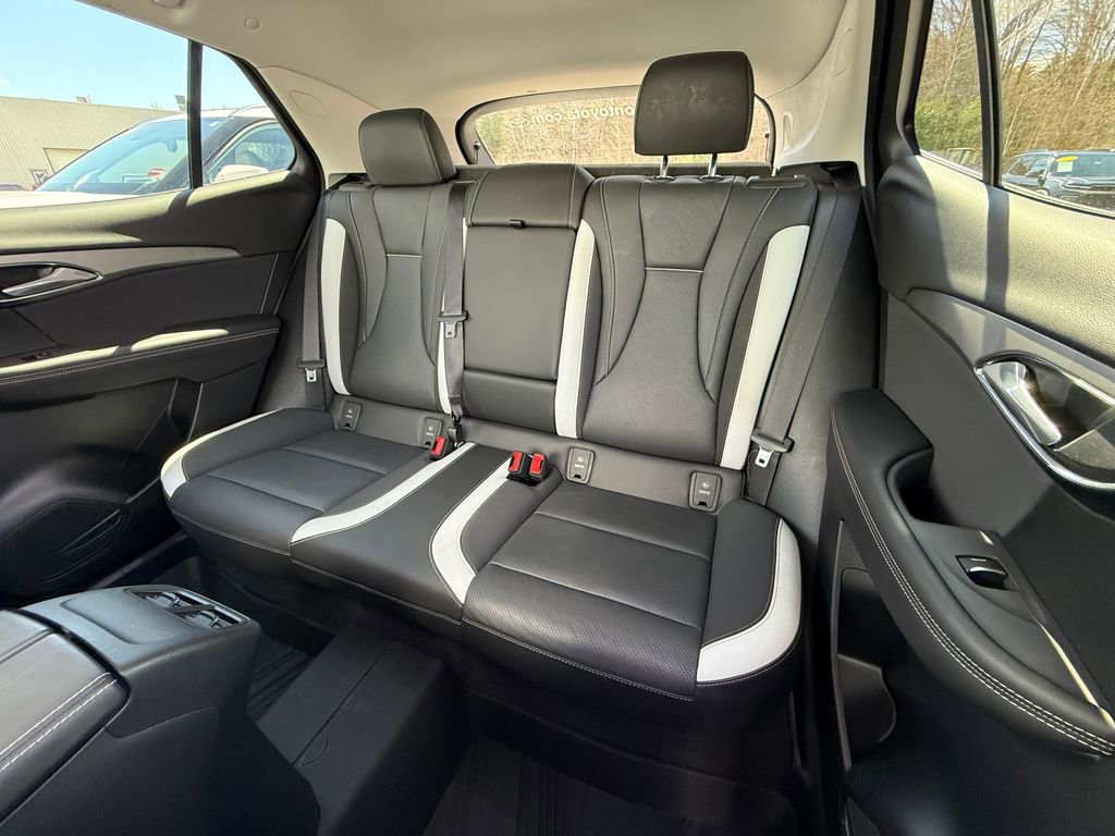 Used 2025 Buick Envision Sport Touring AWD/4WD image 13