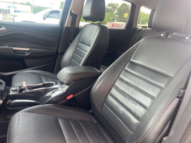 Used 2015 Ford Escape Titanium FWD image 17