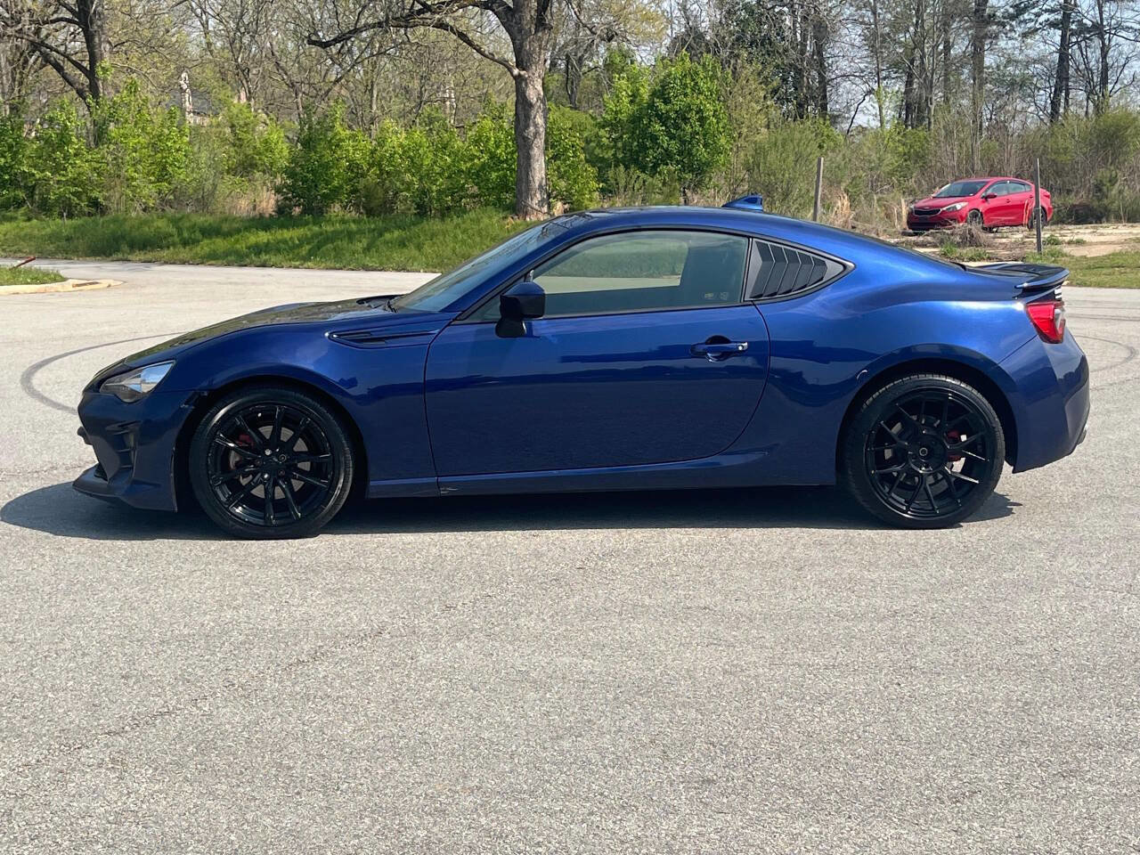 Used 2019 Toyota 86 RWD image 3