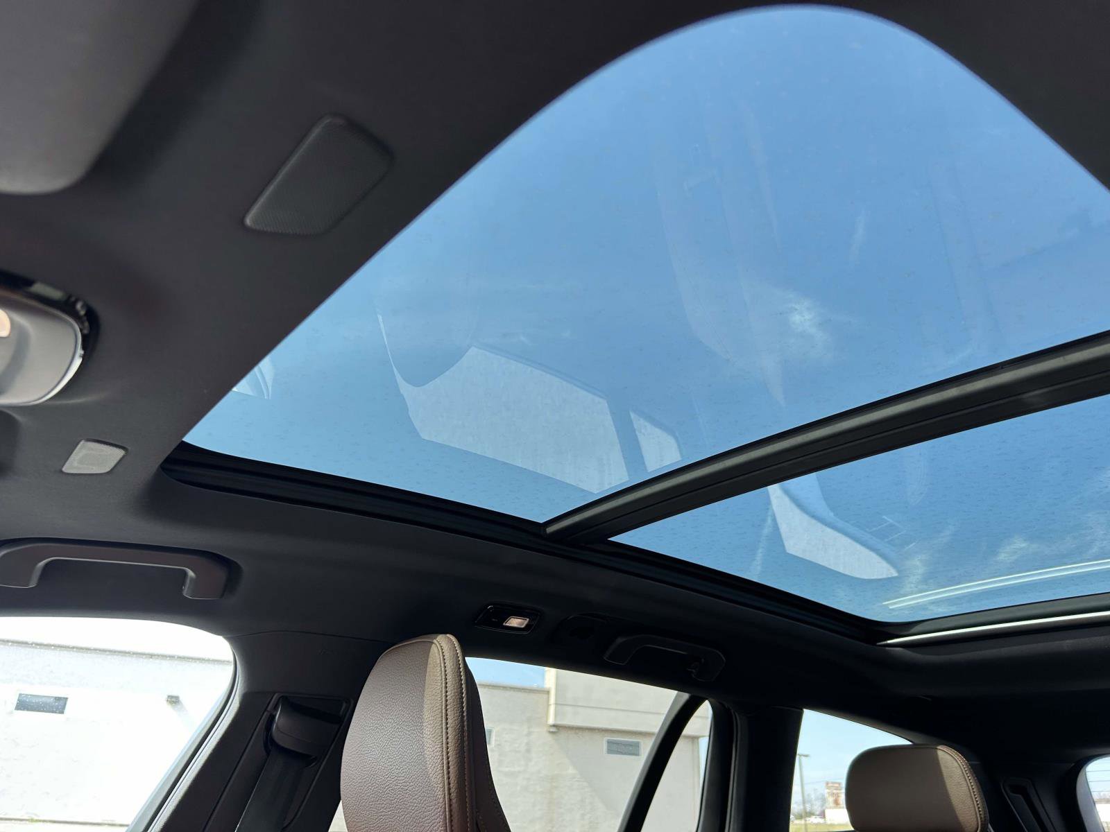 Certified 2025 Volvo V60 B5 Cross Country Plus image 11