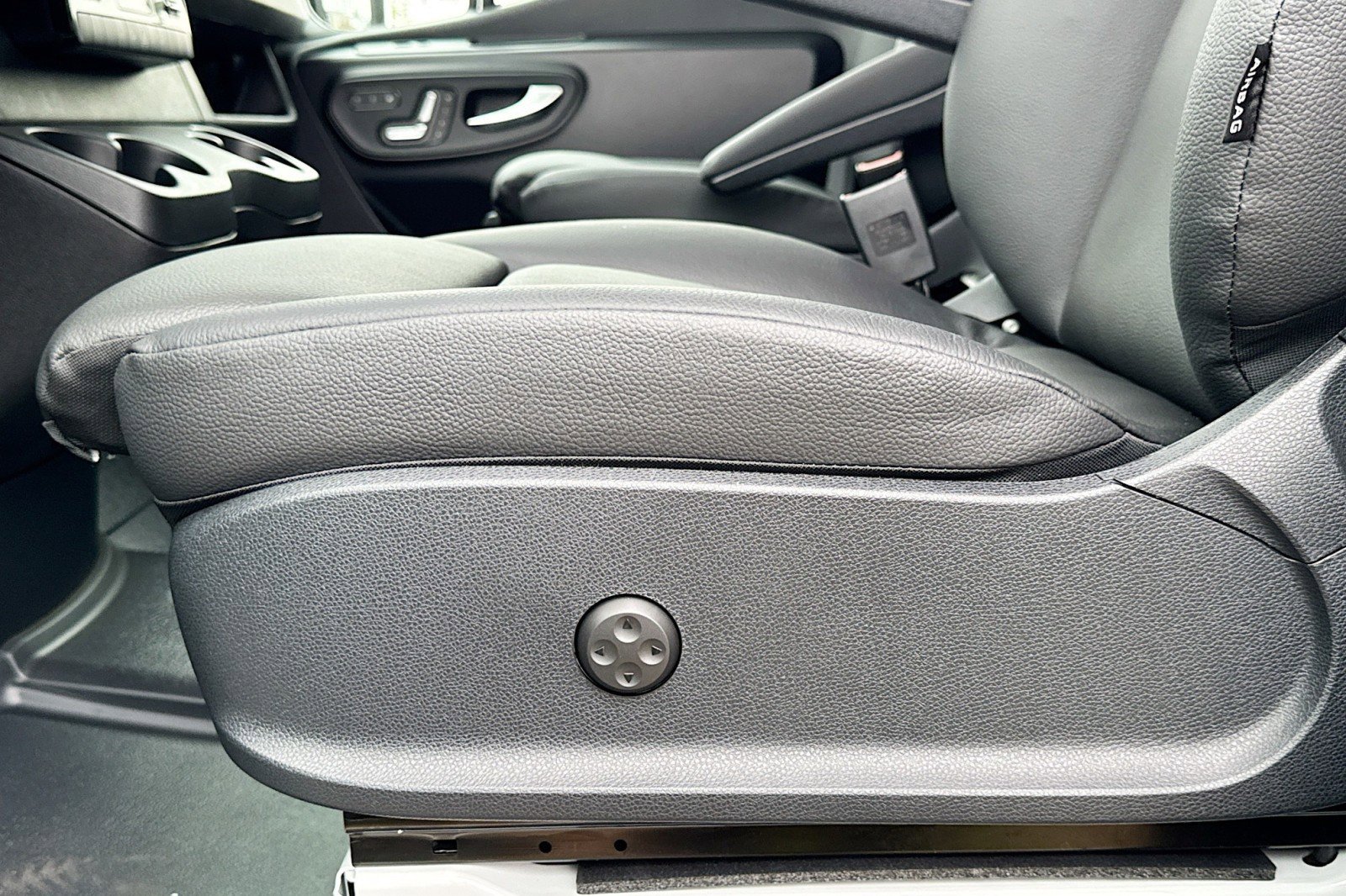 New 2025 Mercedes-Benz Sprinter 2500 image 17