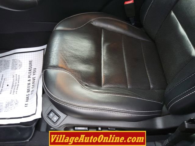 Used 2019 Ford Taurus Limited image 19