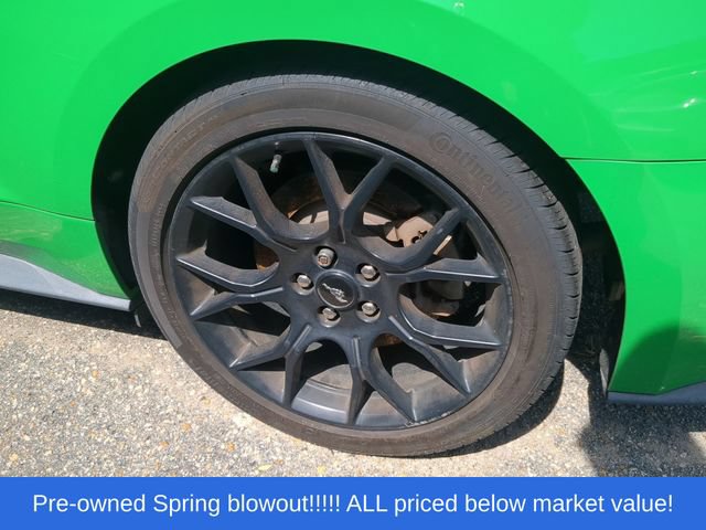 Used 2019 Ford Mustang Premium w/ Ecoboost Performance Package RWD image 12