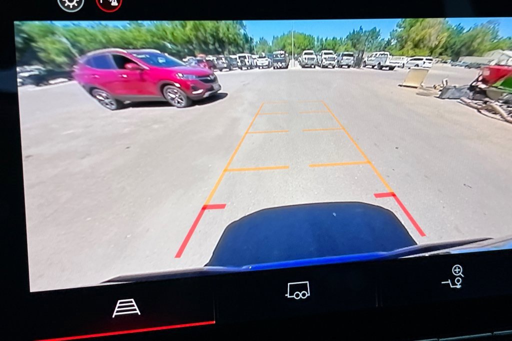 New 2025 GMC Canyon Elevation w/ Convenience Package image 16