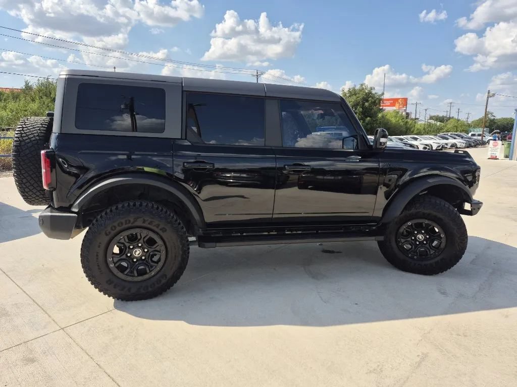 Used 2022 Ford Bronco Outer Banks w/ Sasquatch Package AWD/4WD image 5