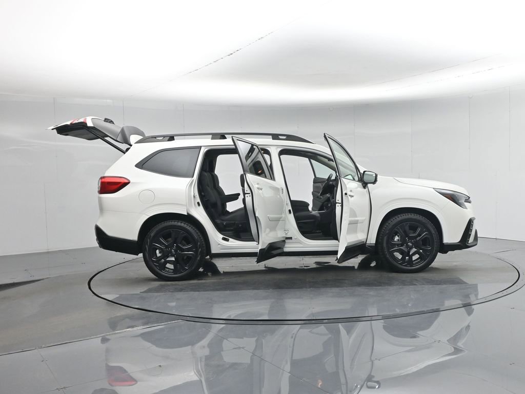 Used 2023 Subaru Ascent Onyx Edition Limited image 5