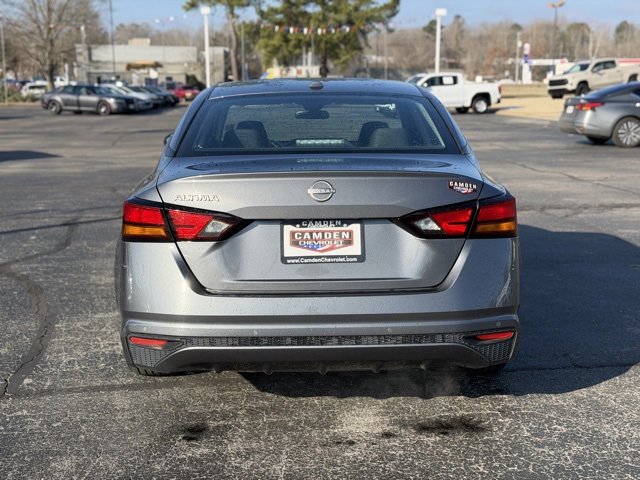 Used 2025 Nissan Altima 2.5 SV image 12