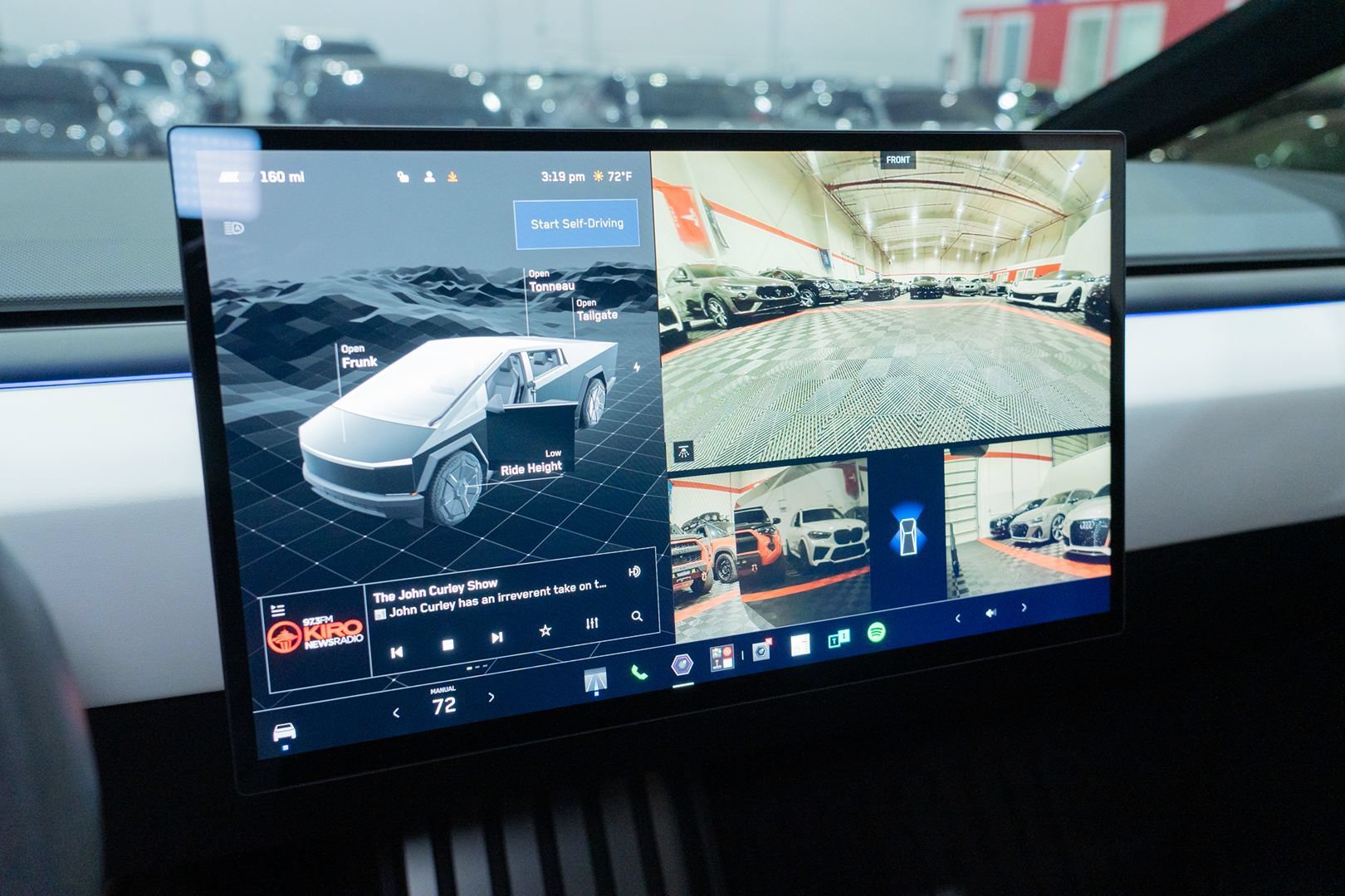 Used 2024 Tesla Cybertruck AWD Crew Cab image 41