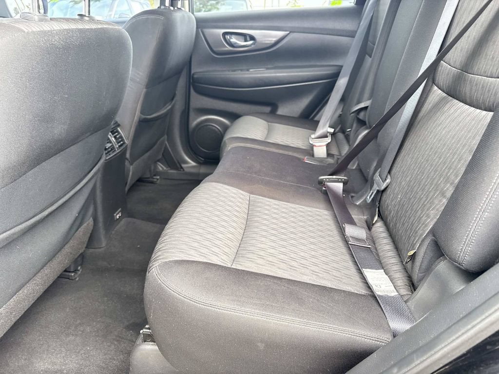 Certified 2019 Nissan Rogue SV FWD image 15