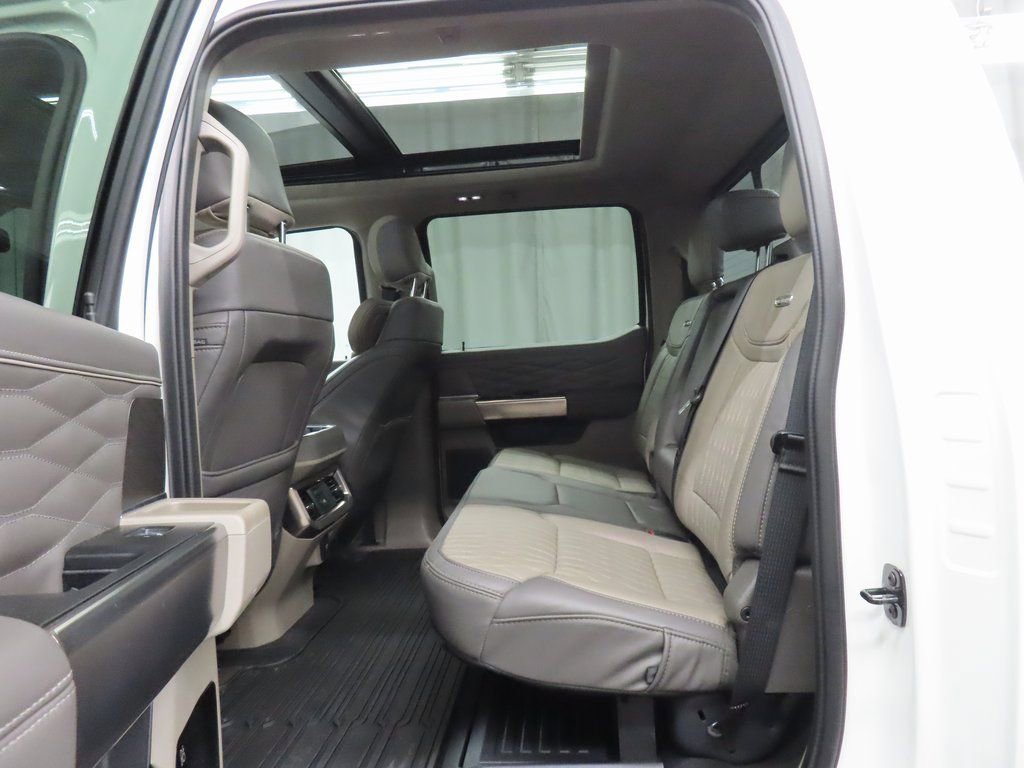 Used 2025 Ford F450 Platinum w/ Platinum Plus Package image 10