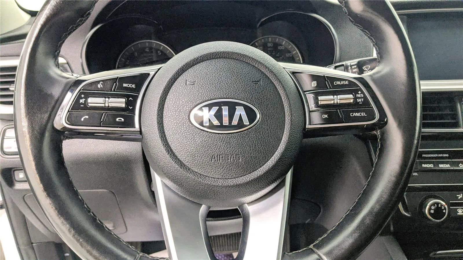 Used 2020 Kia Optima SE image 21