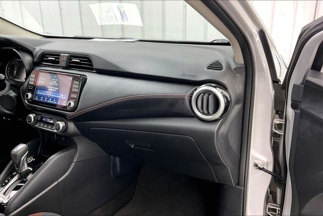 Used 2024 Nissan Versa SR FWD image 17