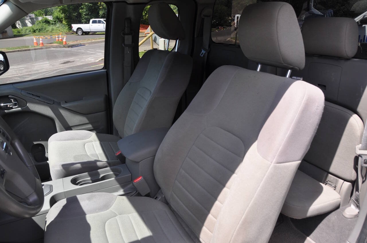 Used 2021 Nissan Frontier S AWD/4WD image 19