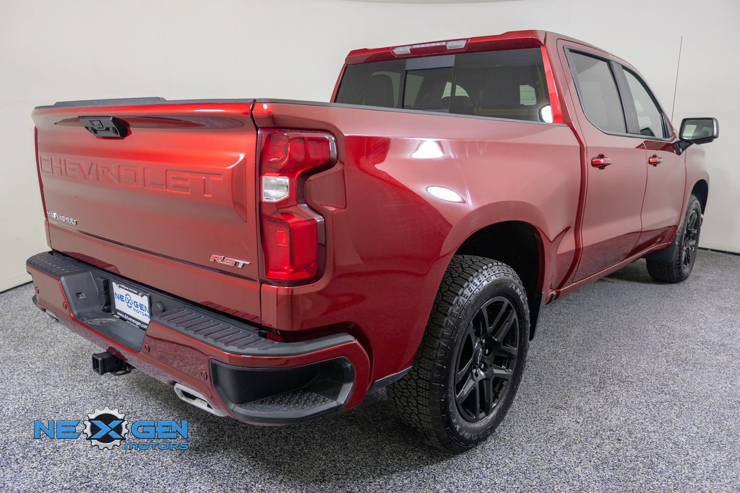 Used 2025 Chevrolet Silverado 1500 RST w/ RST All Star Premium Package AWD/4WD image 7