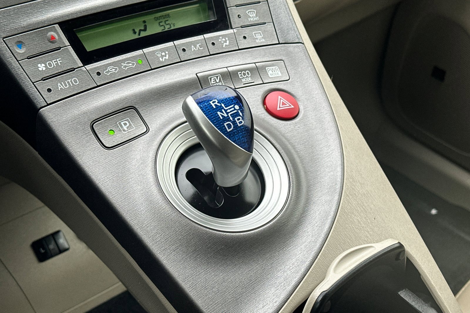 Used 2013 Toyota Prius Four image 21