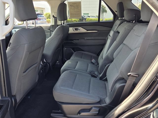 Used 2025 Ford Explorer Active RWD image 6