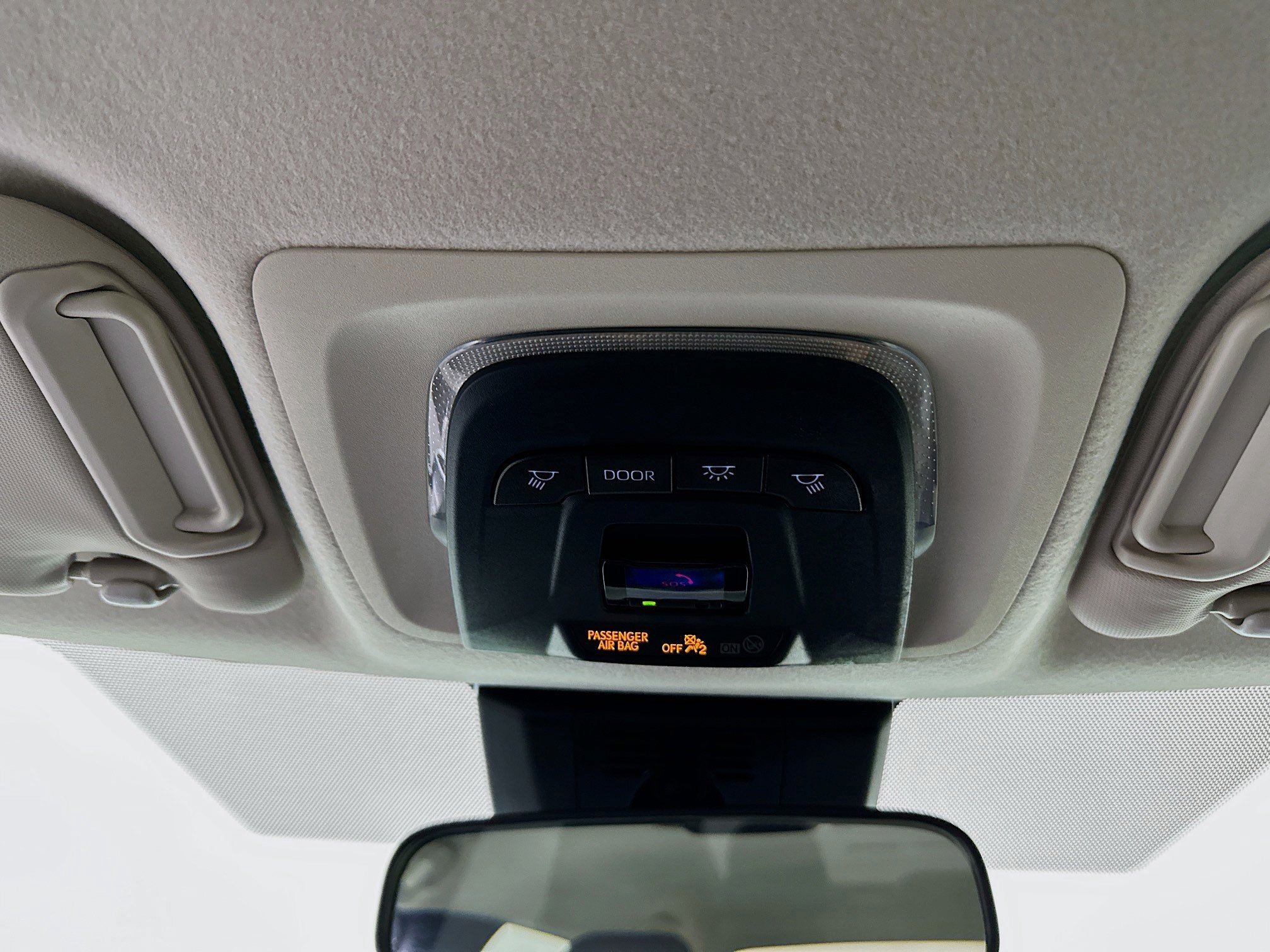 Used 2025 Toyota Corolla LE FWD image 18