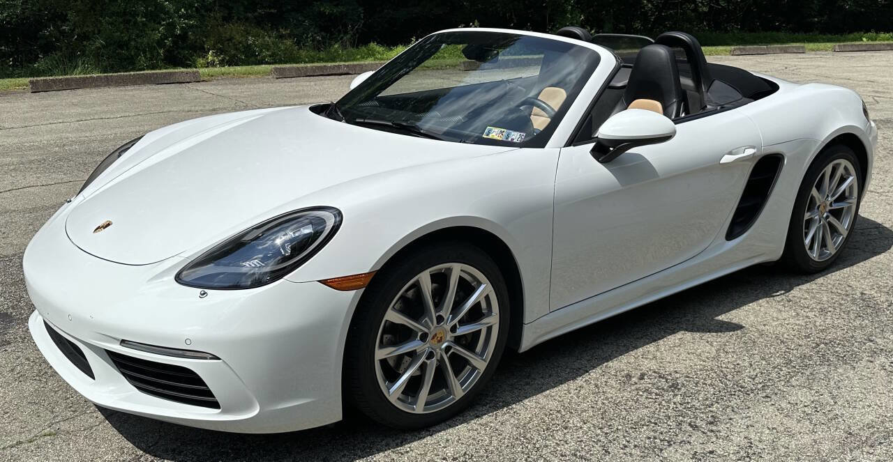 Used 2018 Porsche 718 Boxster Base 2dr Convertible RWD image 19