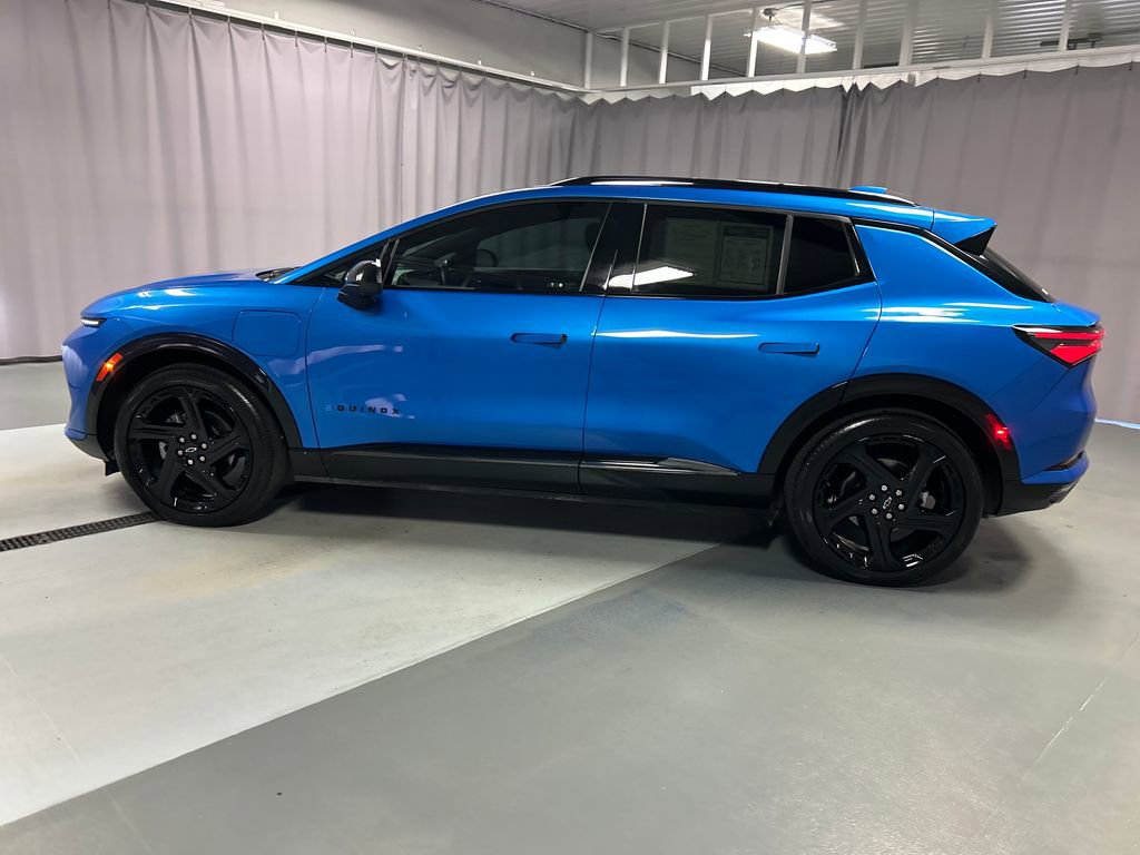 Used 2025 Chevrolet Equinox EV RS image 4