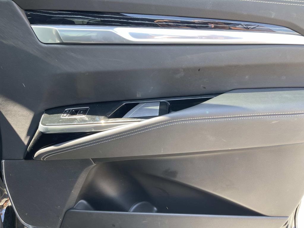 Certified 2025 Cadillac Escalade Sport w/ Touring Package AWD/4WD image 24