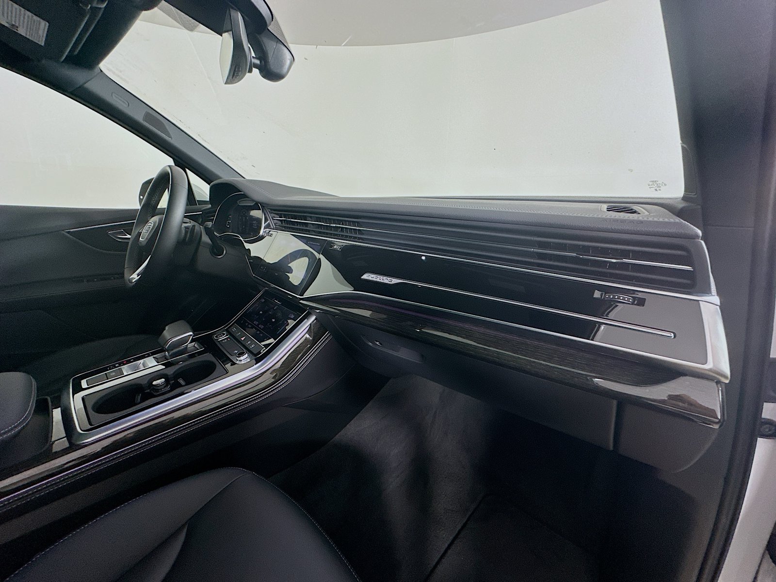 Certified 2025 Audi Q7 2.0T Premium AWD/4WD image 47