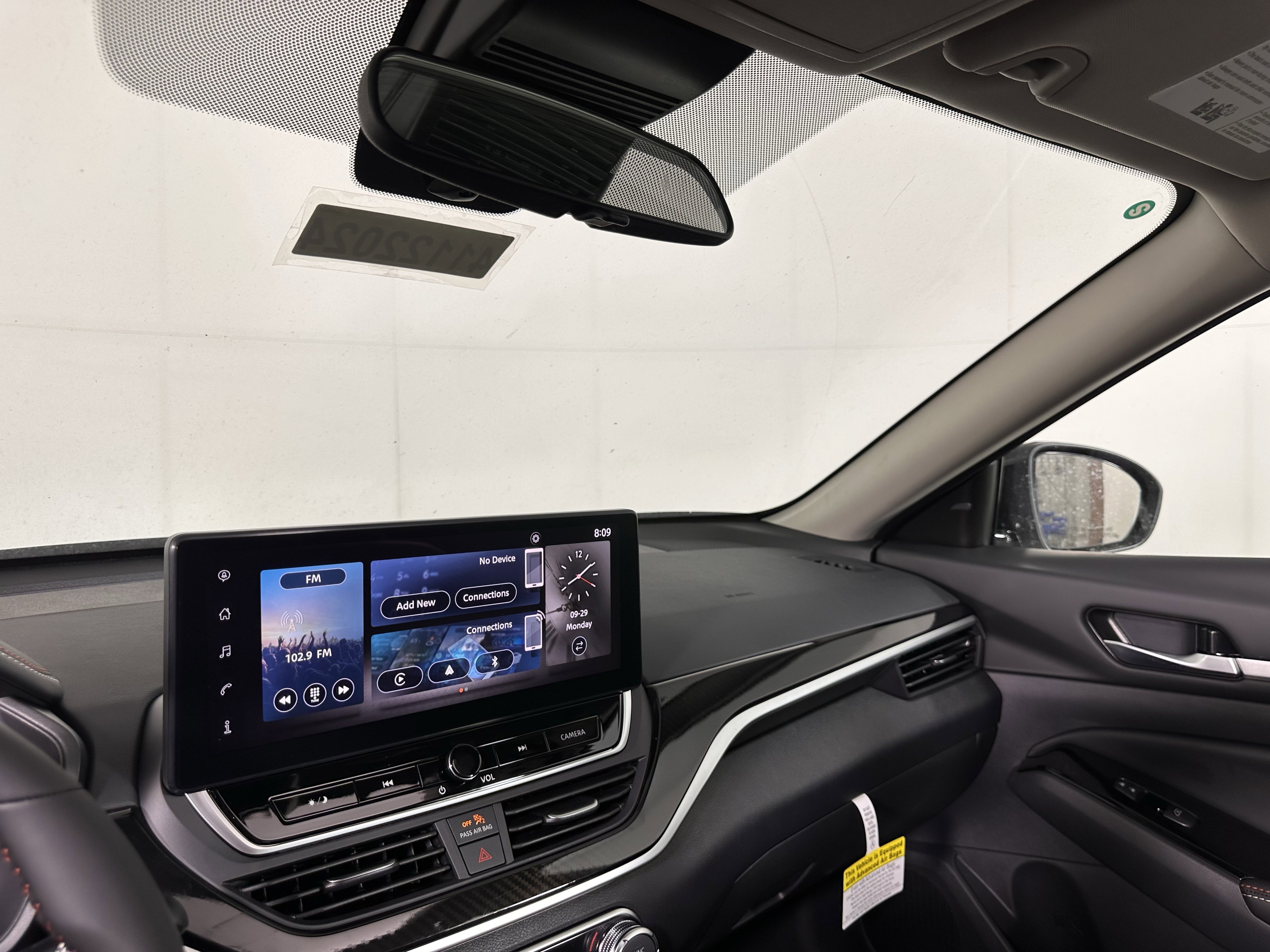 New 2025 Nissan Altima 2.5 SR w/ SR Premium Package image 38