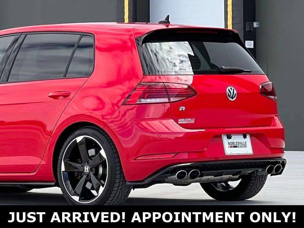 Used 2019 Volkswagen Golf R 4-Door image 31