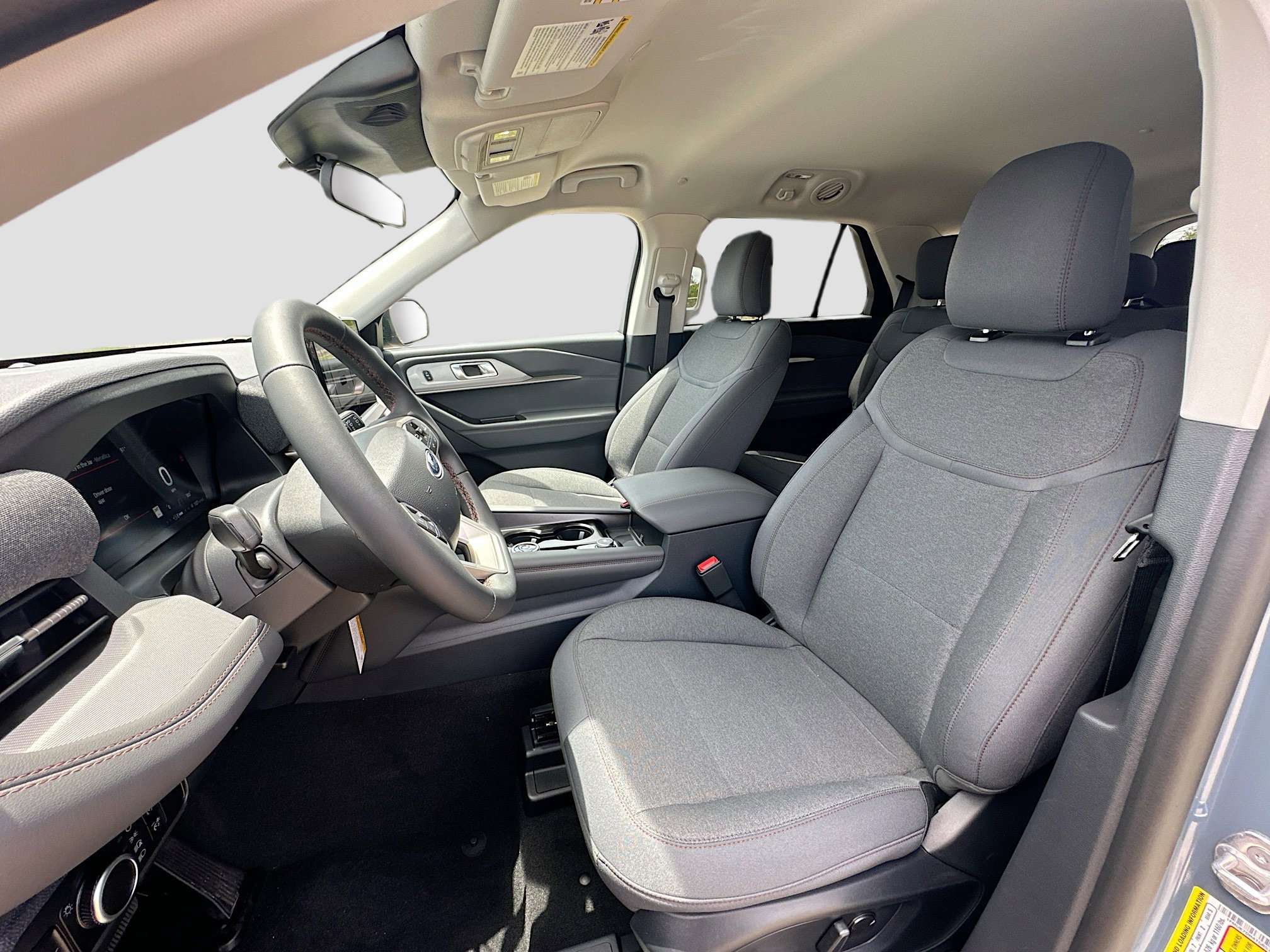 New 2026 Ford Explorer Active RWD image 15