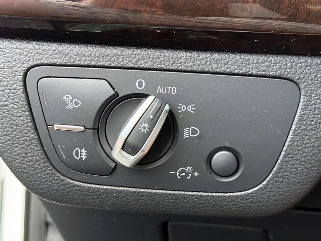 Used 2018 Audi Q5 2.0T Premium Plus AWD/4WD image 32