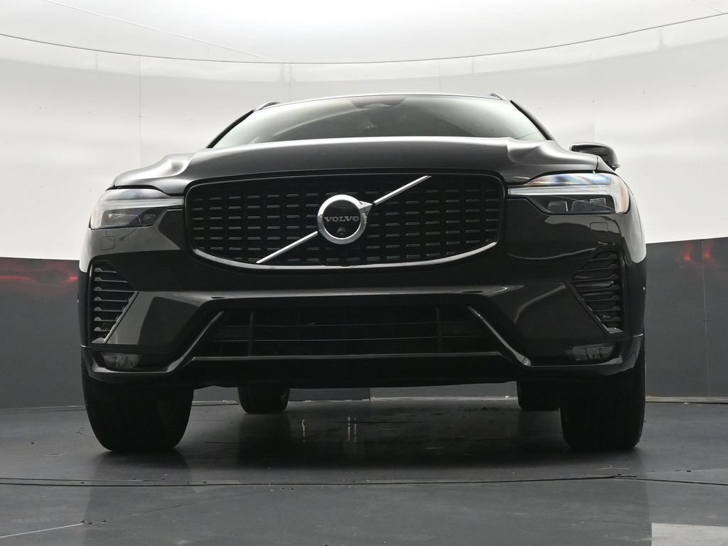 Certified 2024 Volvo XC60 B5 Plus w/ Climate Package AWD/4WD image 31