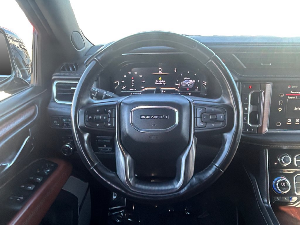 Used 2023 GMC Yukon Denali Ultimate AWD/4WD image 11