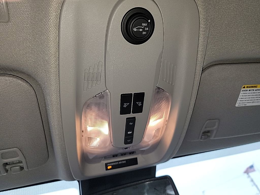 Used 2017 Chevrolet Equinox Premier w/ Enhanced Convenience Package image 37