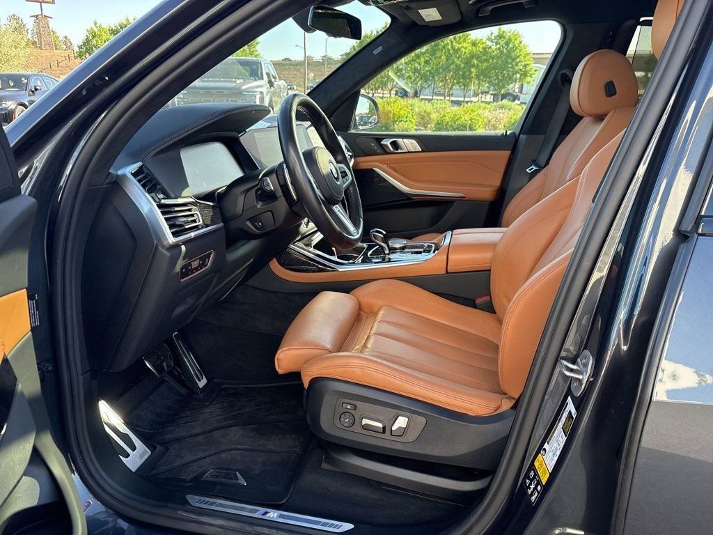Used 2022 BMW X7 xDrive40i w/ M Sport Package AWD/4WD image 10