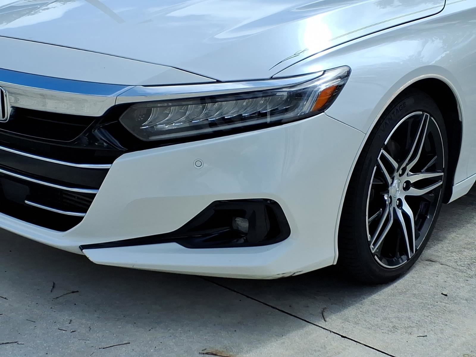 Used 2021 Honda Accord Touring image 12