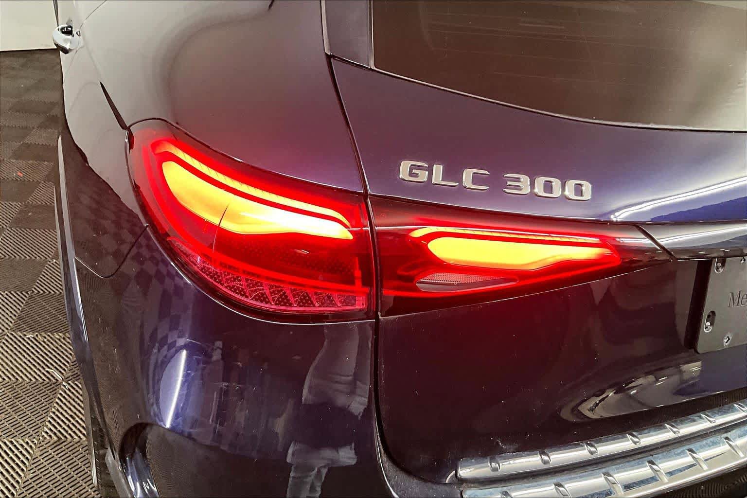 Used 2023 Mercedes-Benz GLC 300 4MATIC image 28