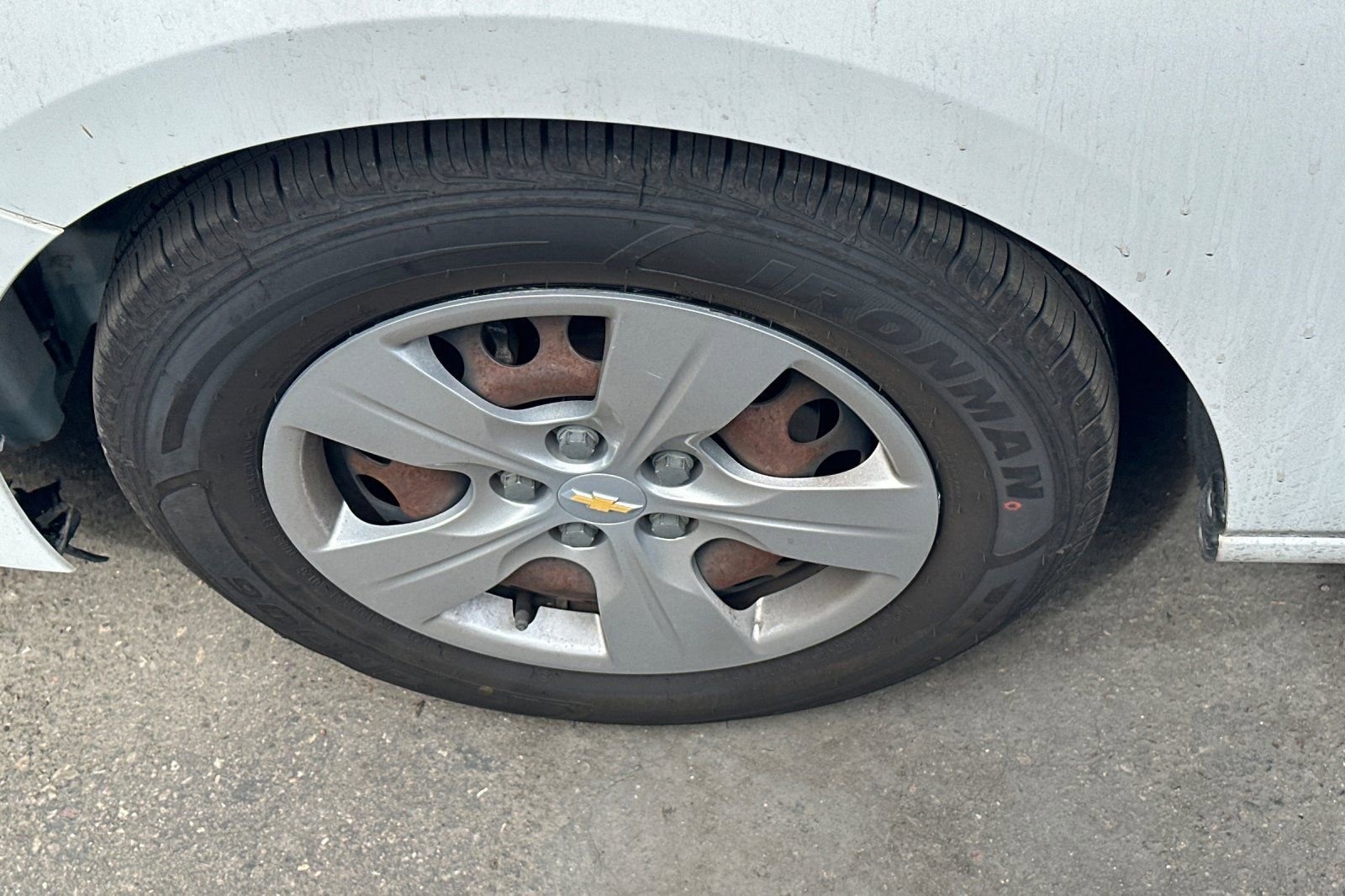 Used 2016 Chevrolet Cruze LS FWD image 3