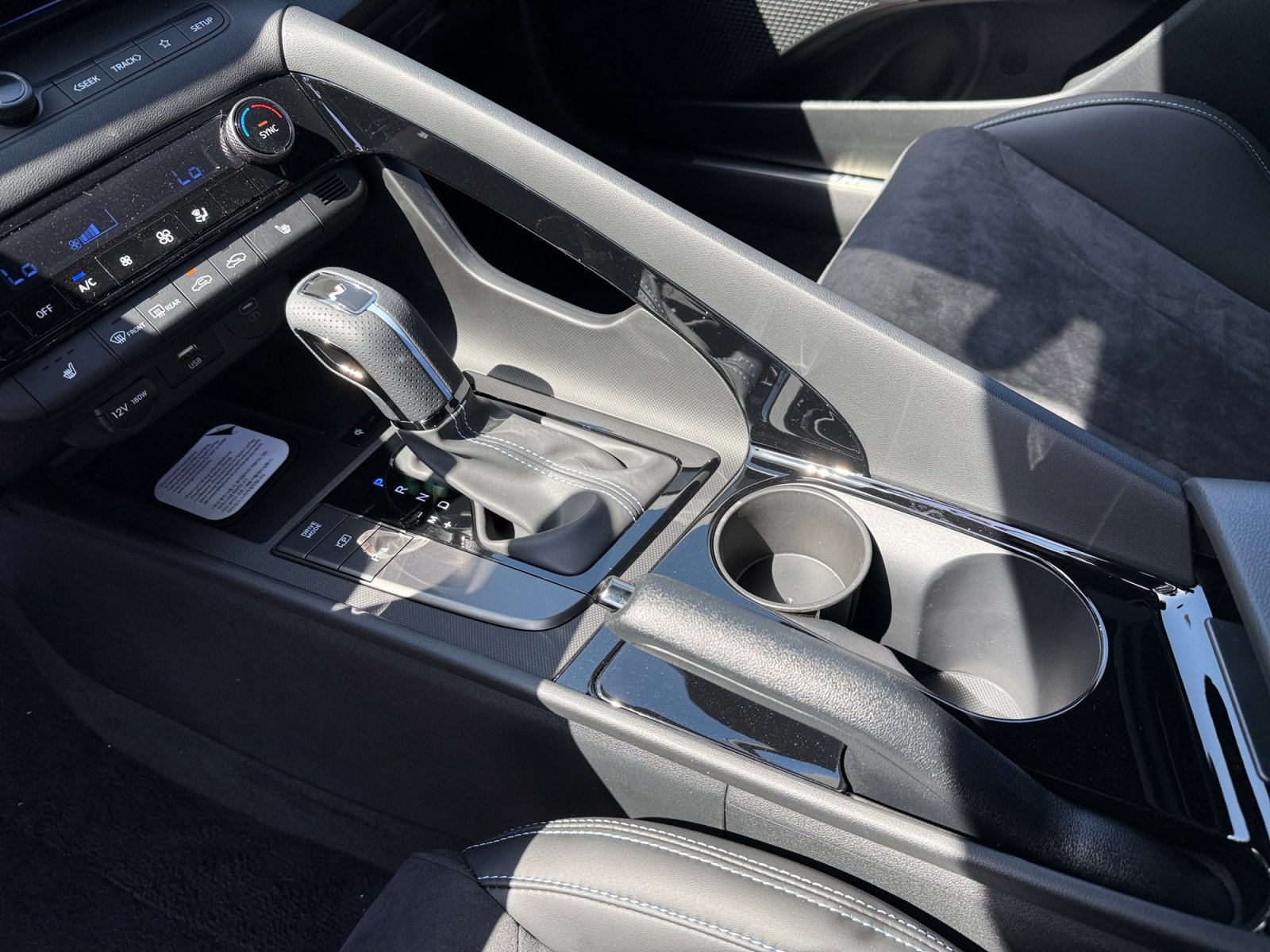 New 2026 Hyundai Elantra N FWD image 13