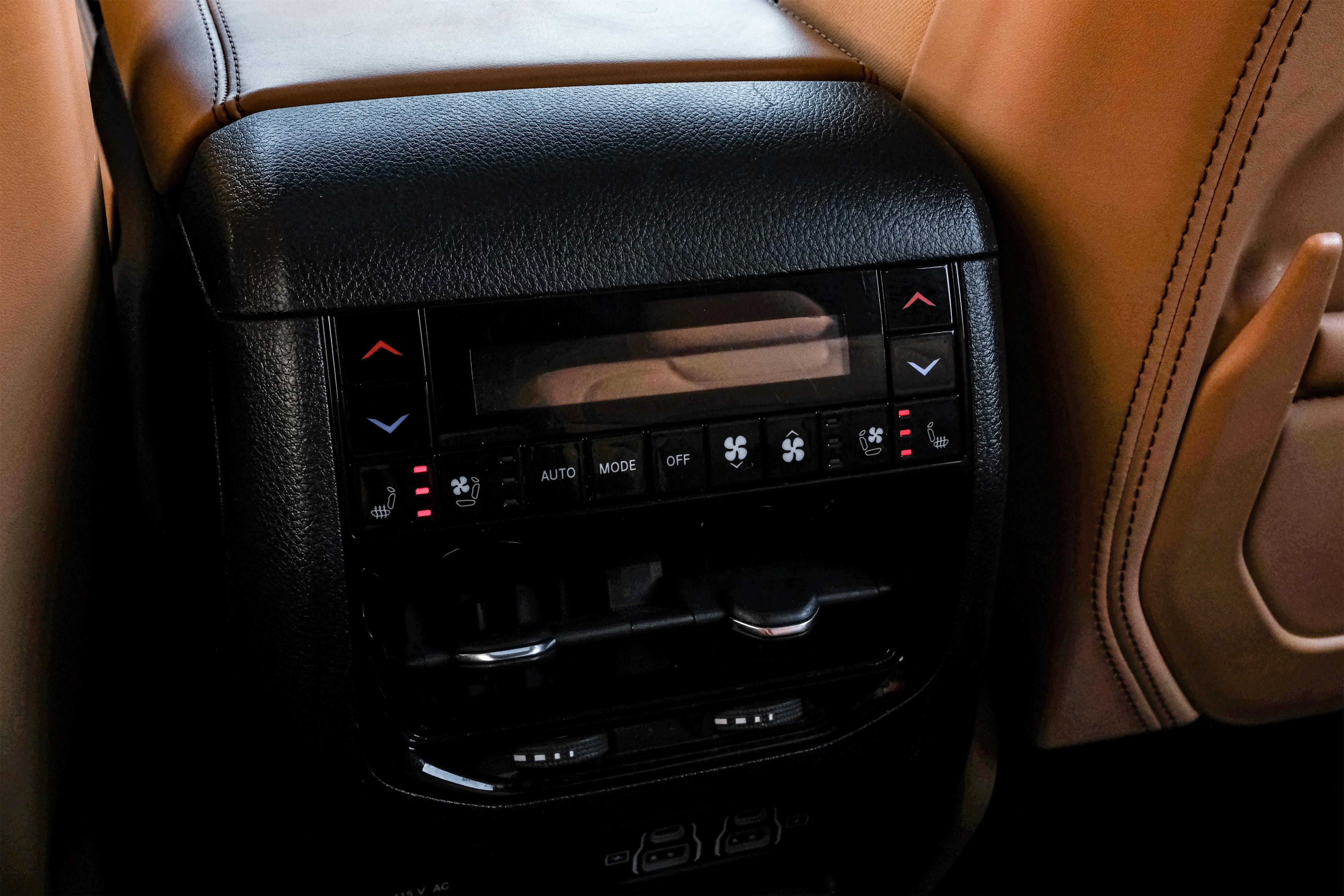 Used 2022 Jeep Grand Cherokee L Summit image 42