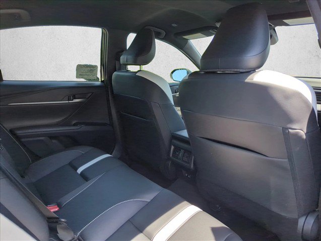 Certified 2025 Toyota Camry SE FWD image 27
