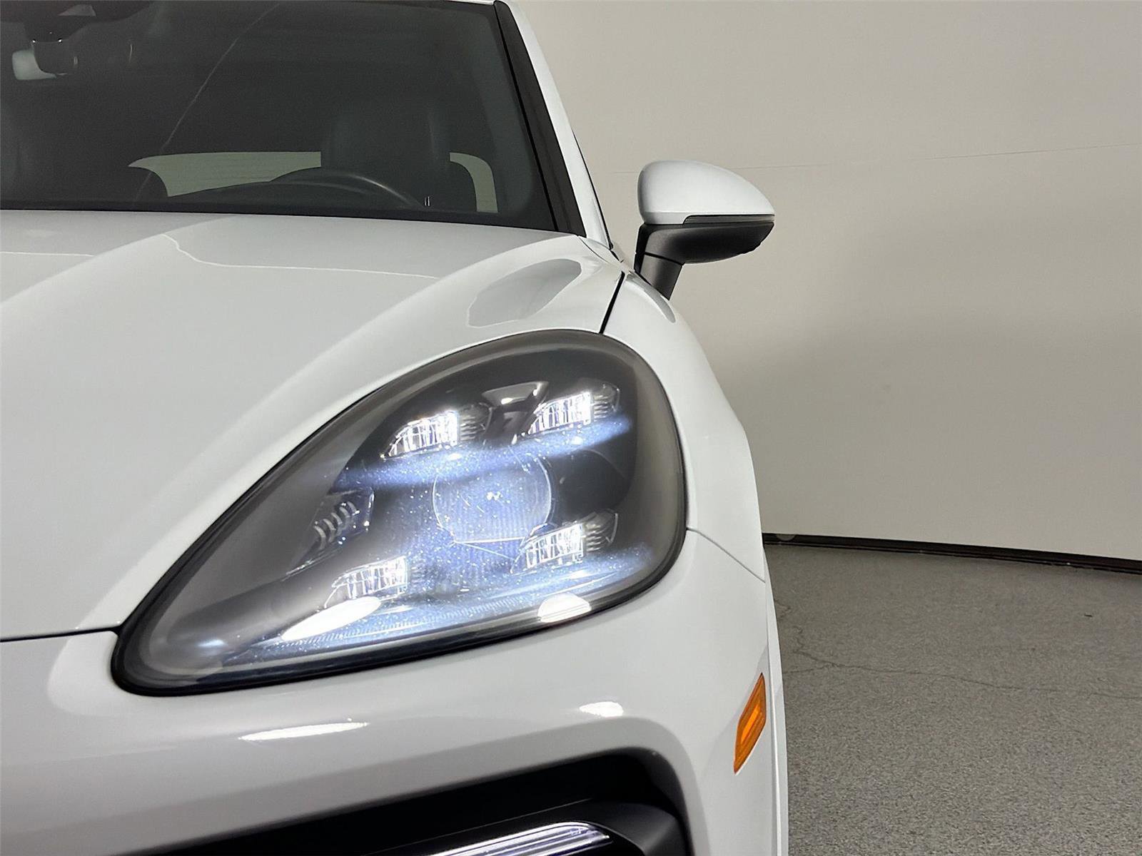 Certified 2023 Porsche Cayenne S Platinum w/ Assistance Package image 15