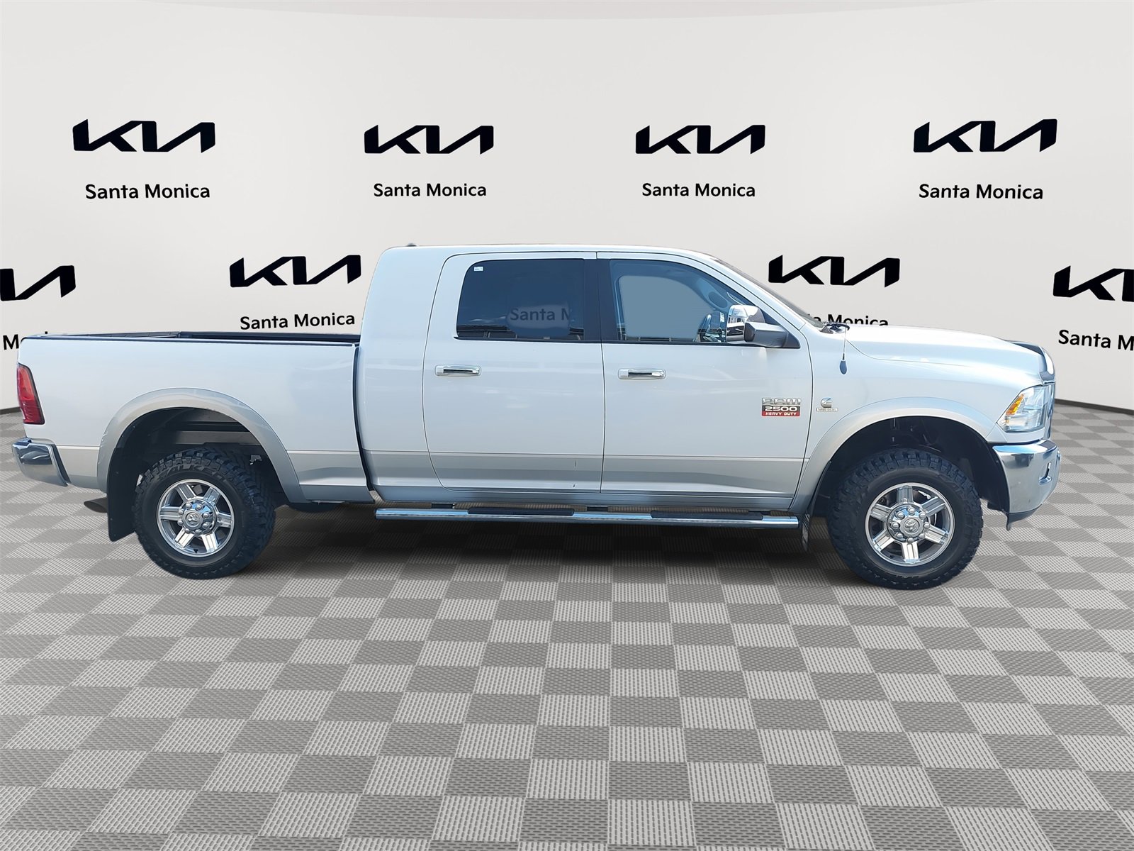 Used 2012 RAM 2500 Laramie w/ Protection Group image 4