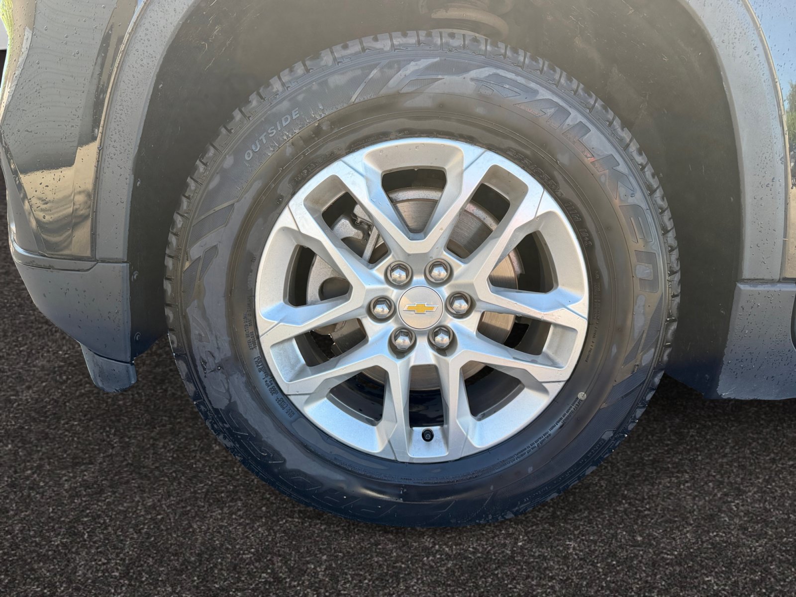Used 2020 Chevrolet Traverse LS AWD/4WD image 14